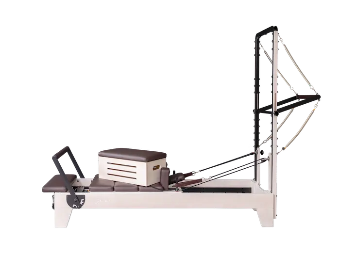 Pilatiq Reformer sa tower-om